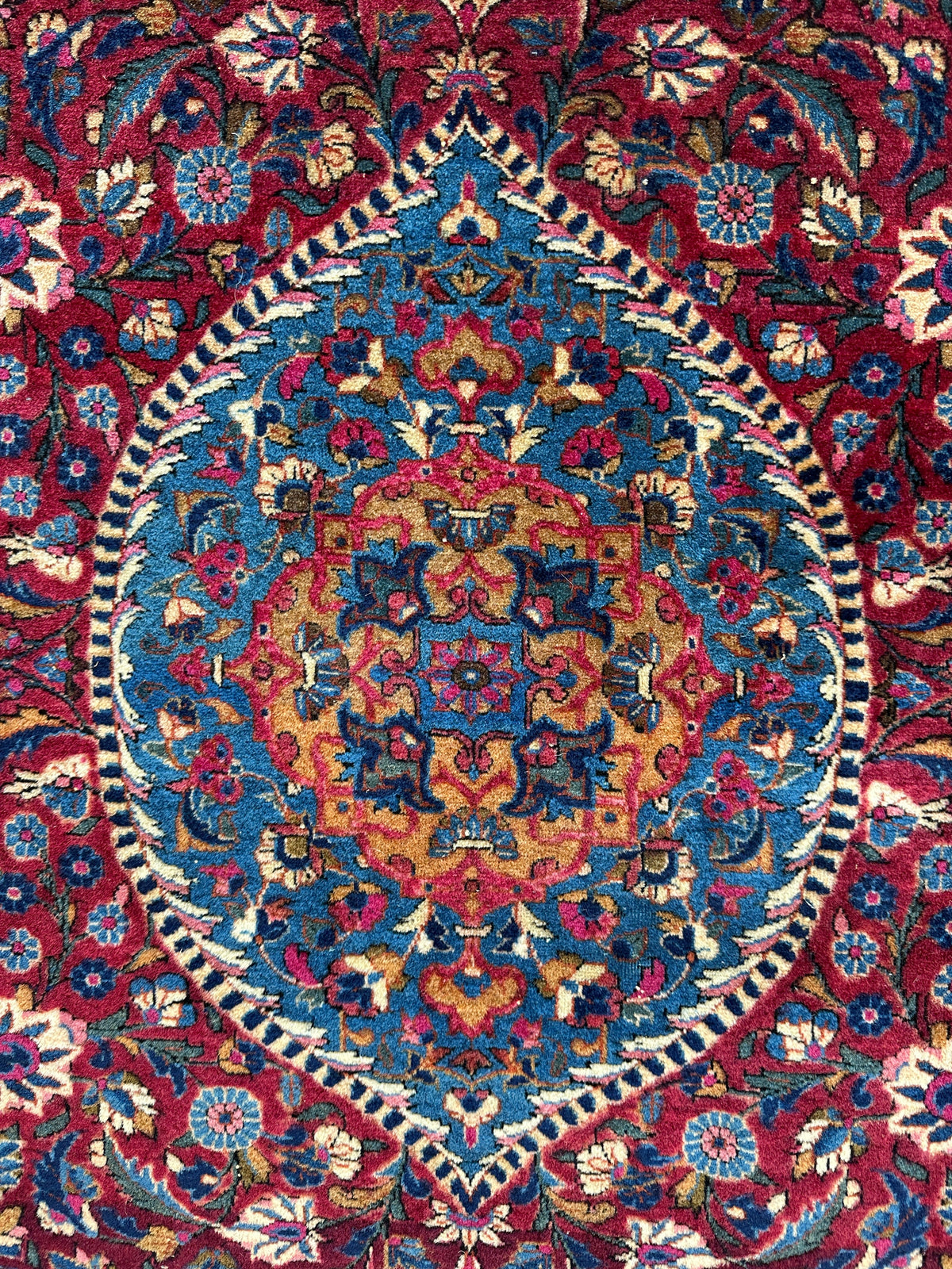 Rugistan Antique Persian Kashan Debir Rug – 4’3” x 6’4” – Circa 1920s – Hand-Knotted Fine Wool