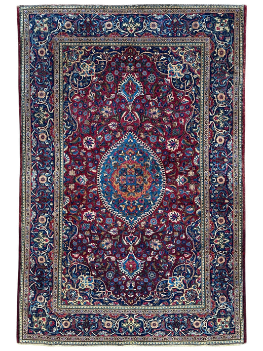 Rugistan Antique Persian Kashan Debir Rug – 4’3” x 6’4” – Circa 1920s – Hand-Knotted Fine Wool