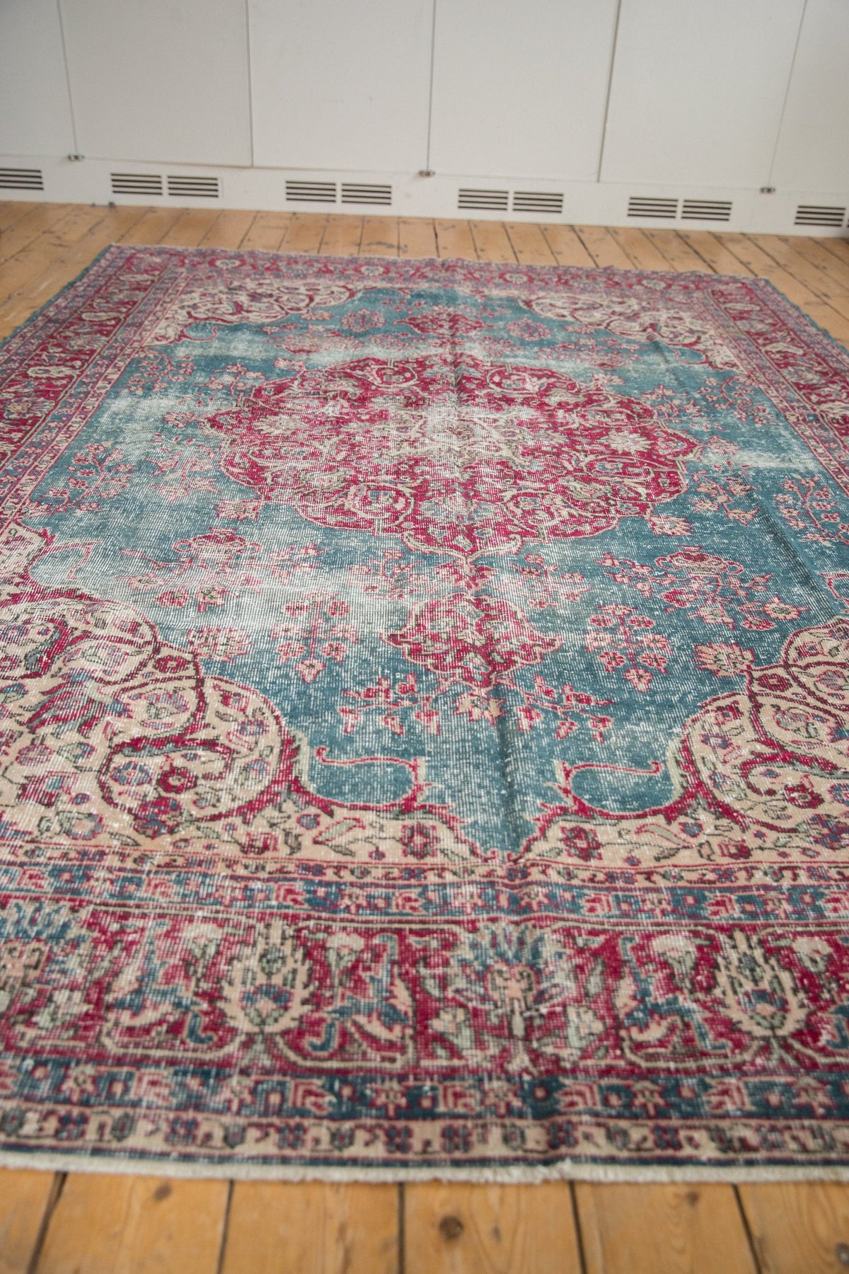 Old New House® 7.5x10.5 Vintage Distressed Sivas Carpet - Sold
