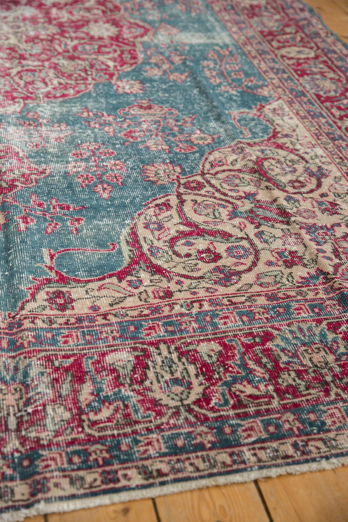 Old New House® 7.5x10.5 Vintage Distressed Sivas Carpet - Sold