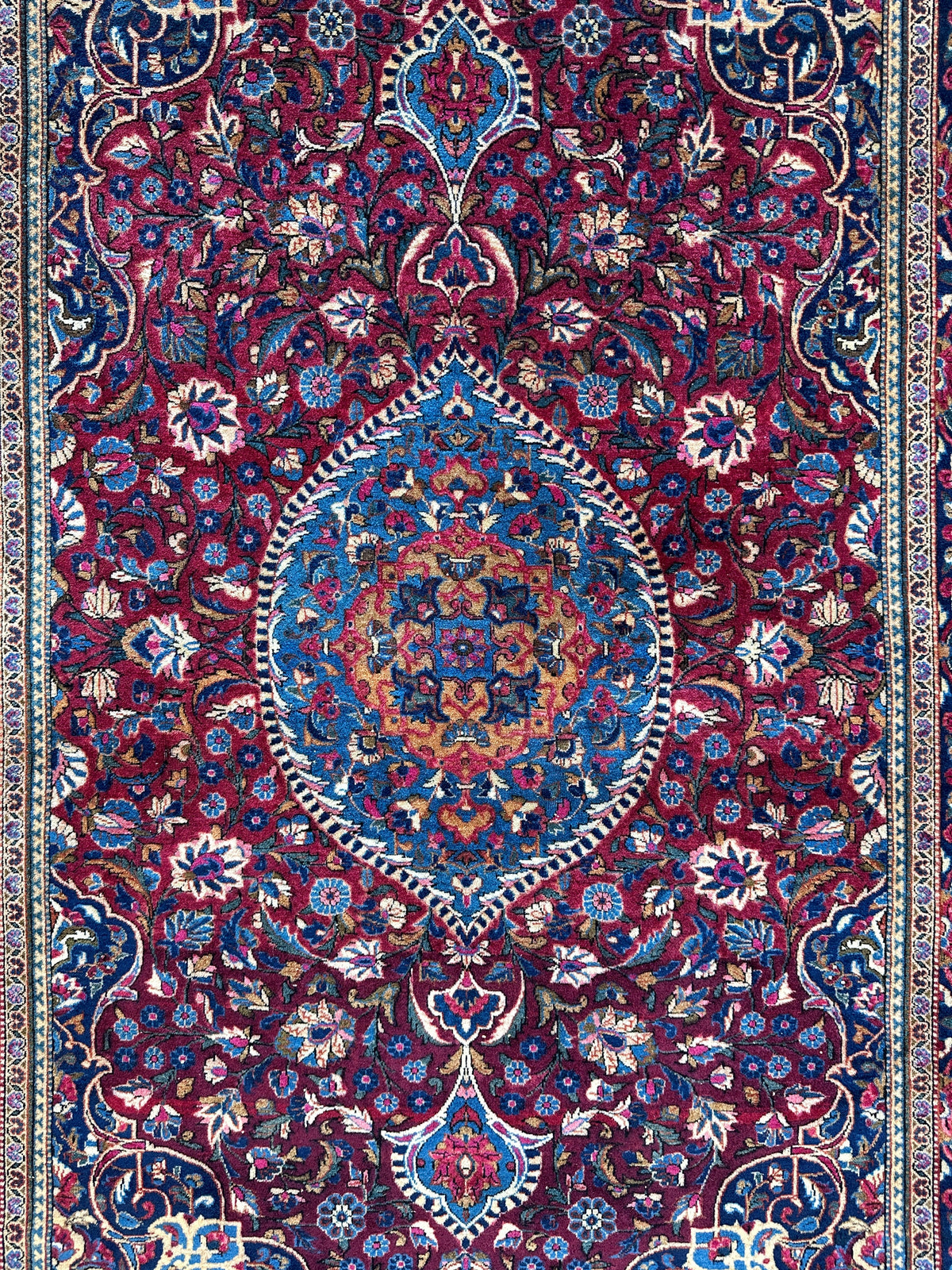 Rugistan Antique Persian Kashan Debir Rug – 4’3” x 6’4” – Circa 1920s – Hand-Knotted Fine Wool